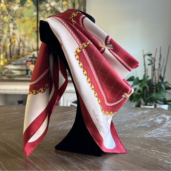 Authentic Cartier Scarf - Picture 5 of 10
